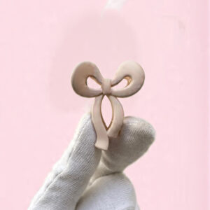 BEIGE Bow Claw Clip - Small