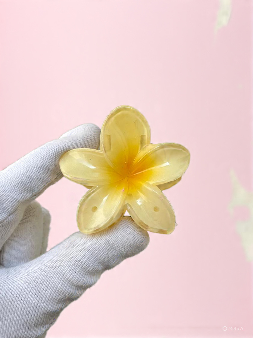 YELLOW flower Claw - Medium