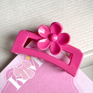 HOT PINK Square Flower Claw - Medium