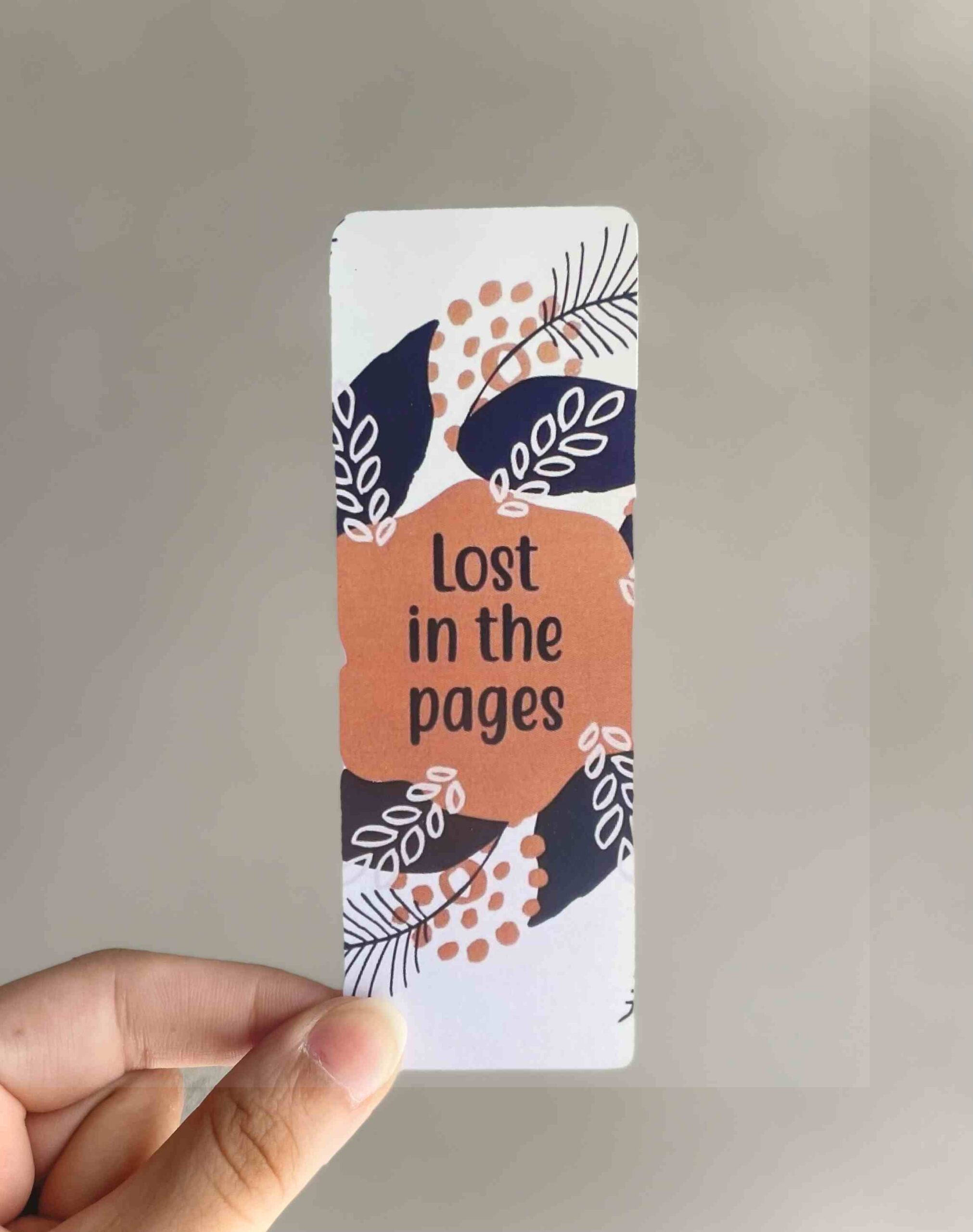 Lost in the pages - Bookmark