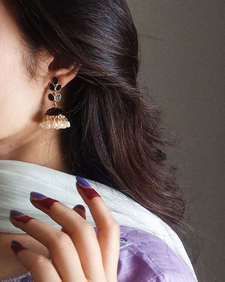 BLACK - Leaf Jhumka
