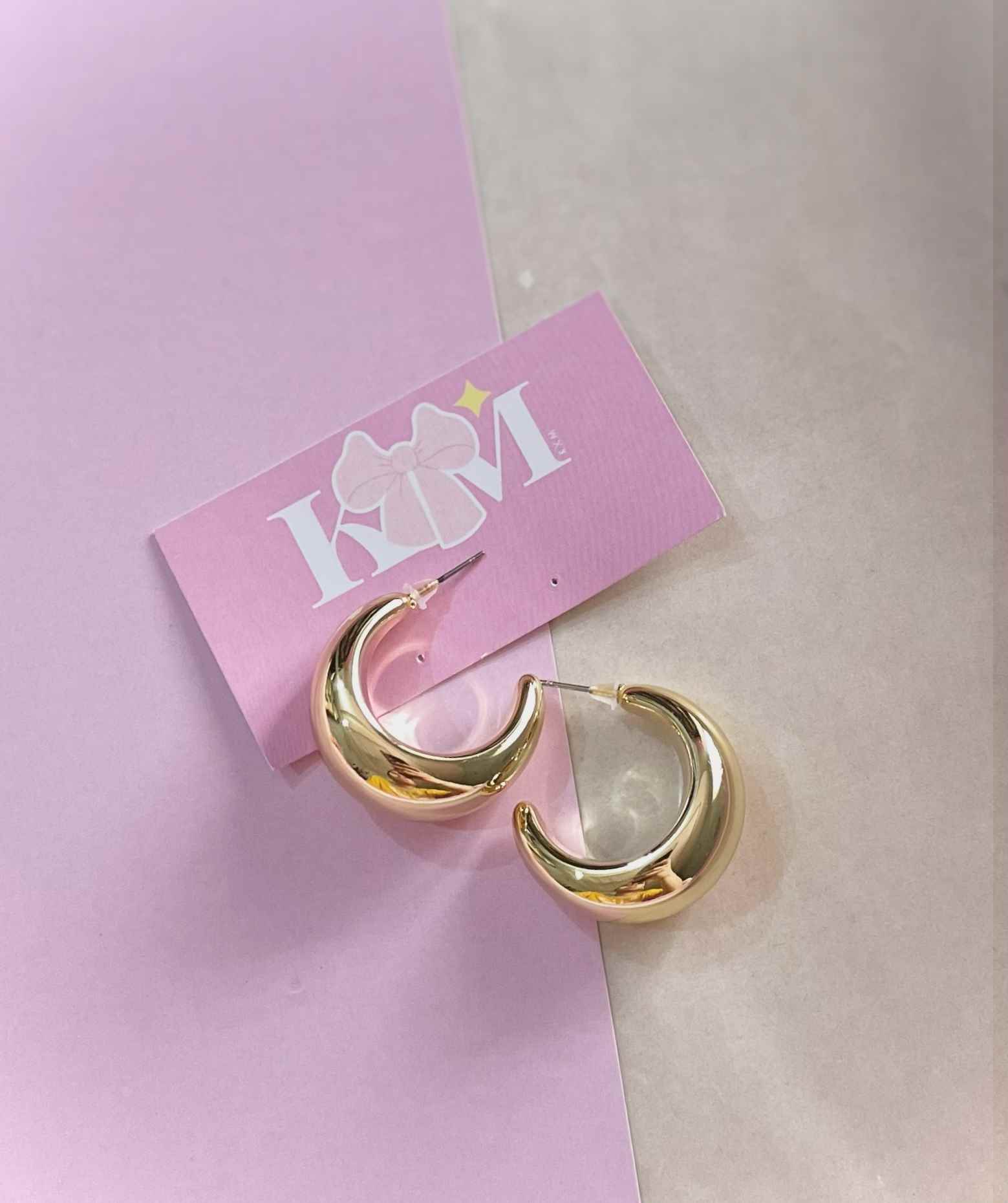 Plain Dove - Golden Hoops - Image 2