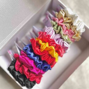 Medium Scrunchie
